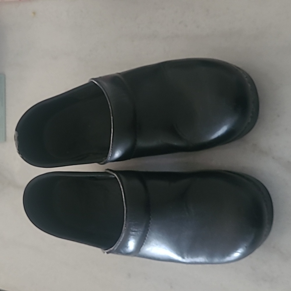 Dansko Black Leather  Shoes Size 36 US 6.